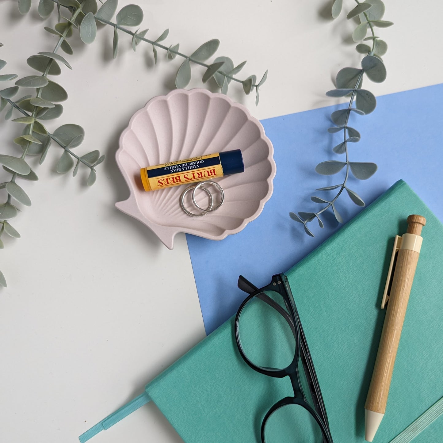 Jesmonite Pastel Shell Trinket Tray - 5 colours