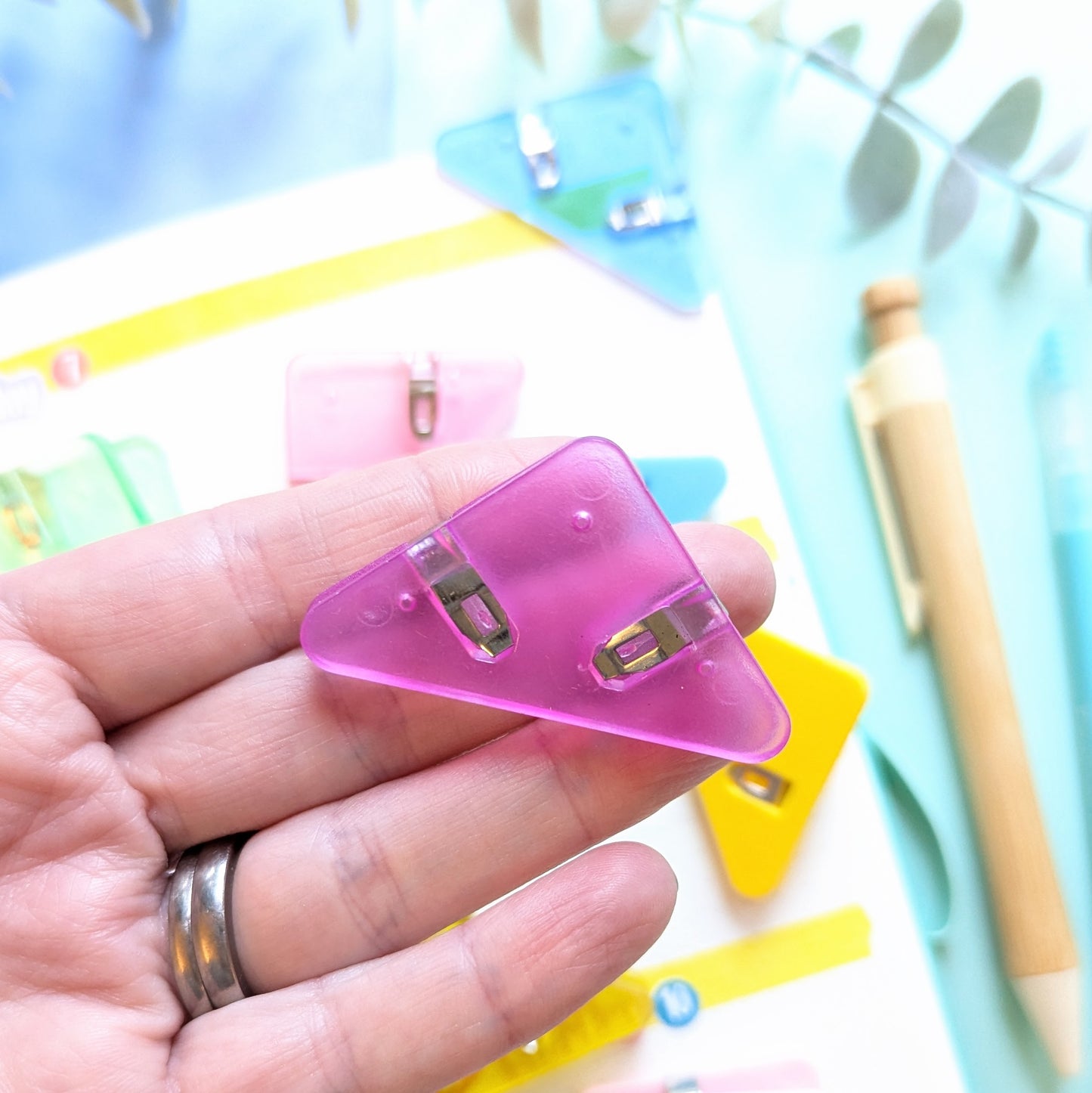 Corner Paper Clip Bookmark