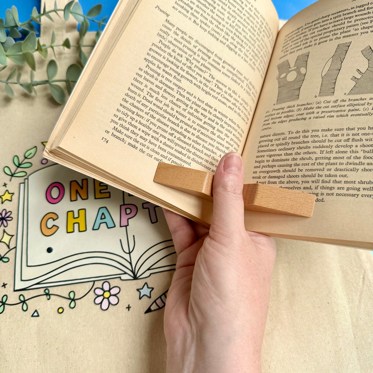 'One More Chapter' - Book Lovers Gift Set