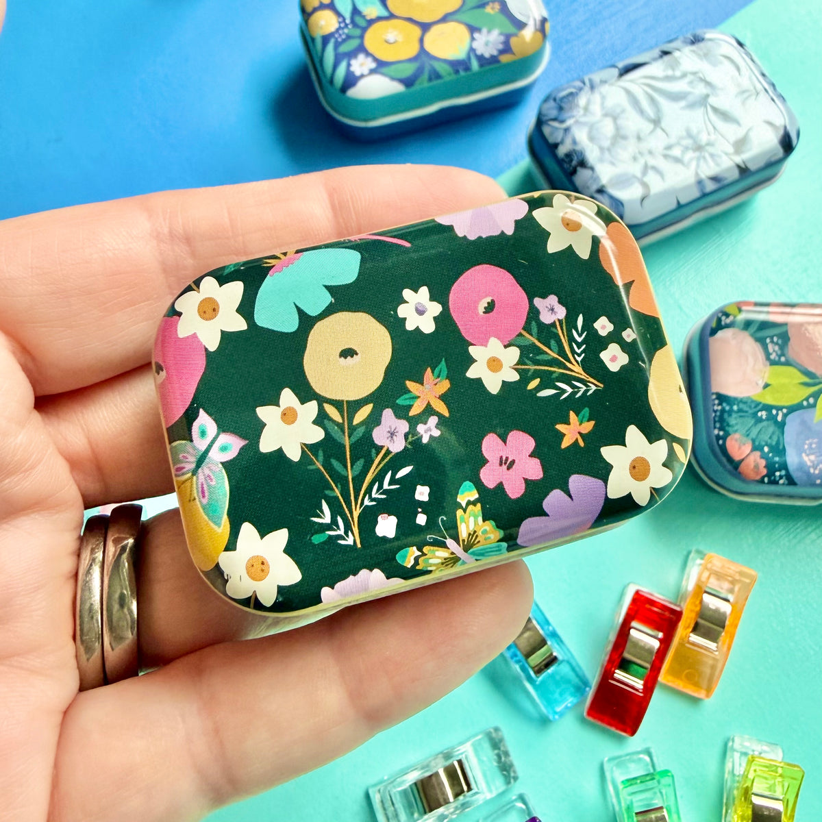 Floral Craft Clip Tin – 8 Multi-Use Clips for Sewing & Paper Crafts