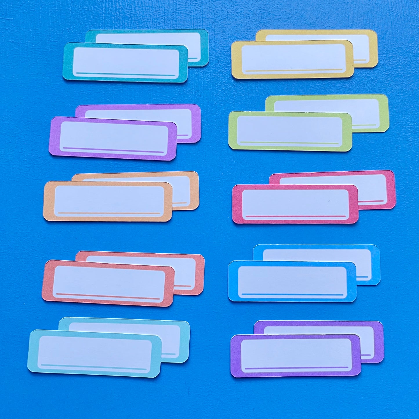 20 Coloured Tag Die Cuts